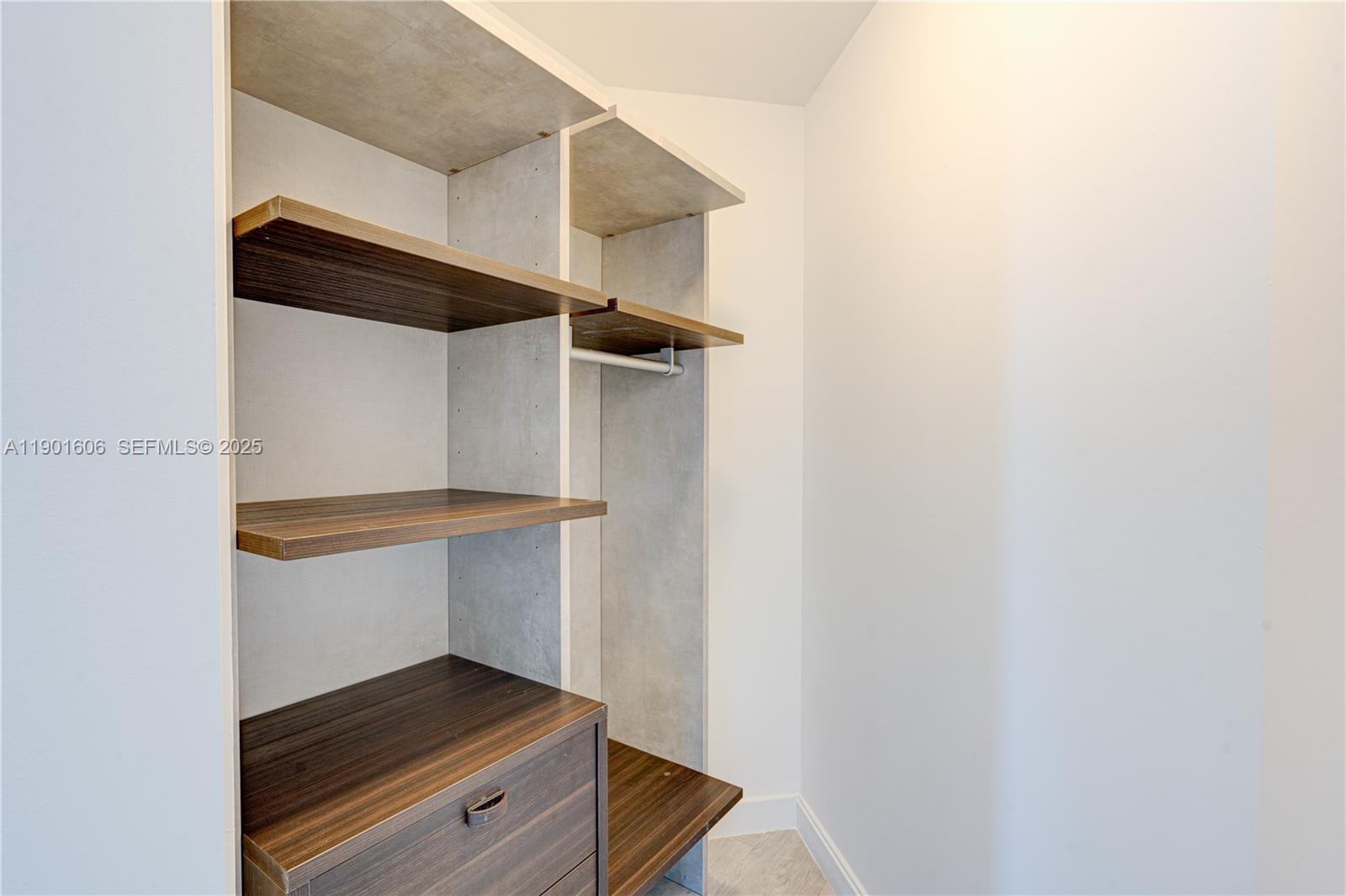 BRICKELL HEIGHTS EAST CON - Residential