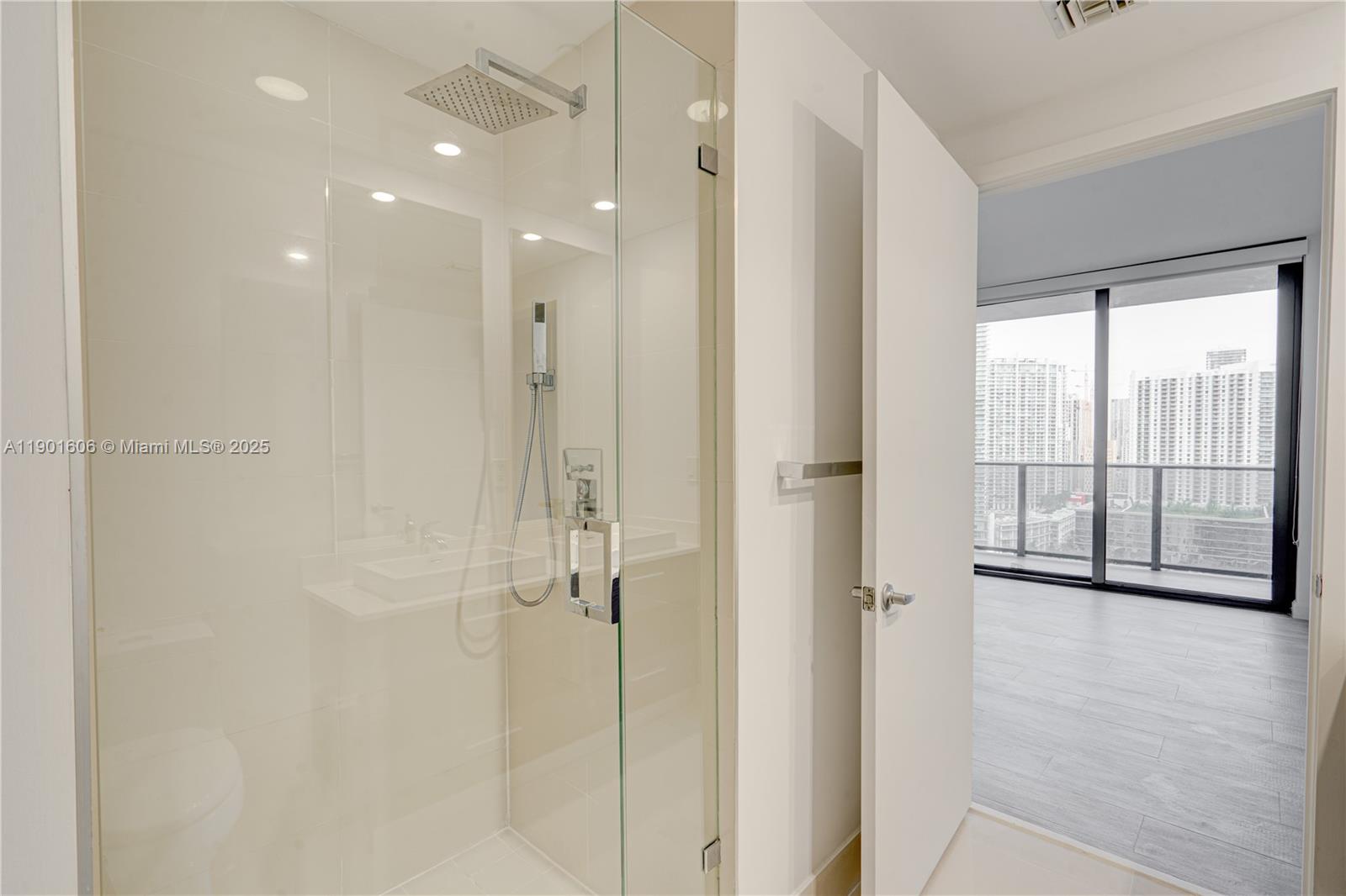 BRICKELL HEIGHTS EAST CON - Residential