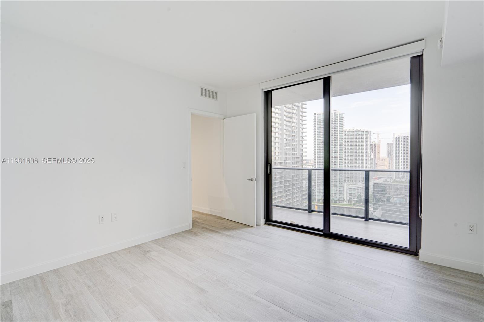 BRICKELL HEIGHTS EAST CON - Residential
