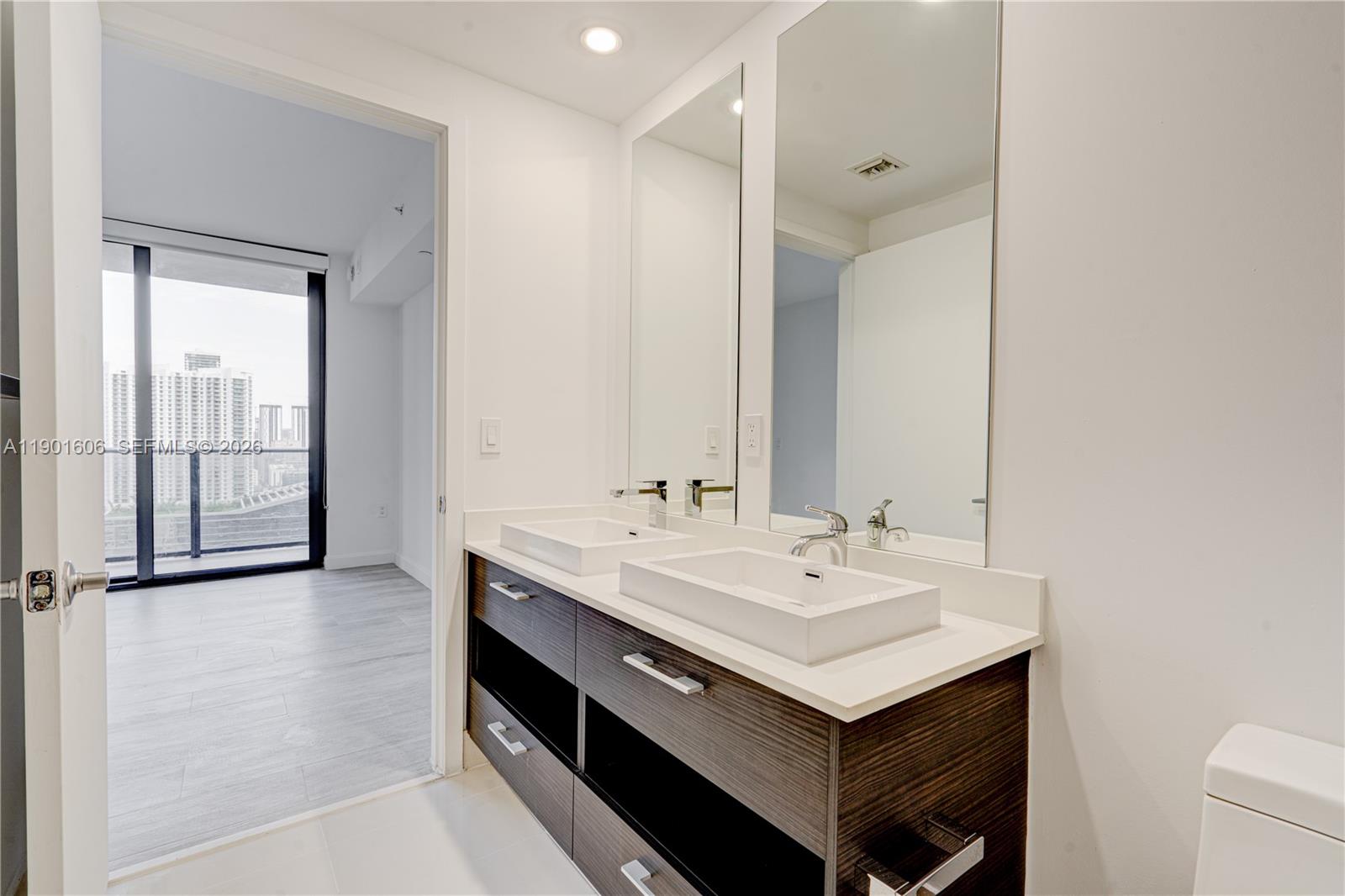 BRICKELL HEIGHTS EAST CON - Residential