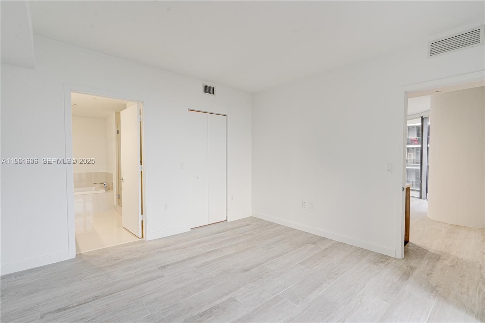 BRICKELL HEIGHTS EAST CON - Residential