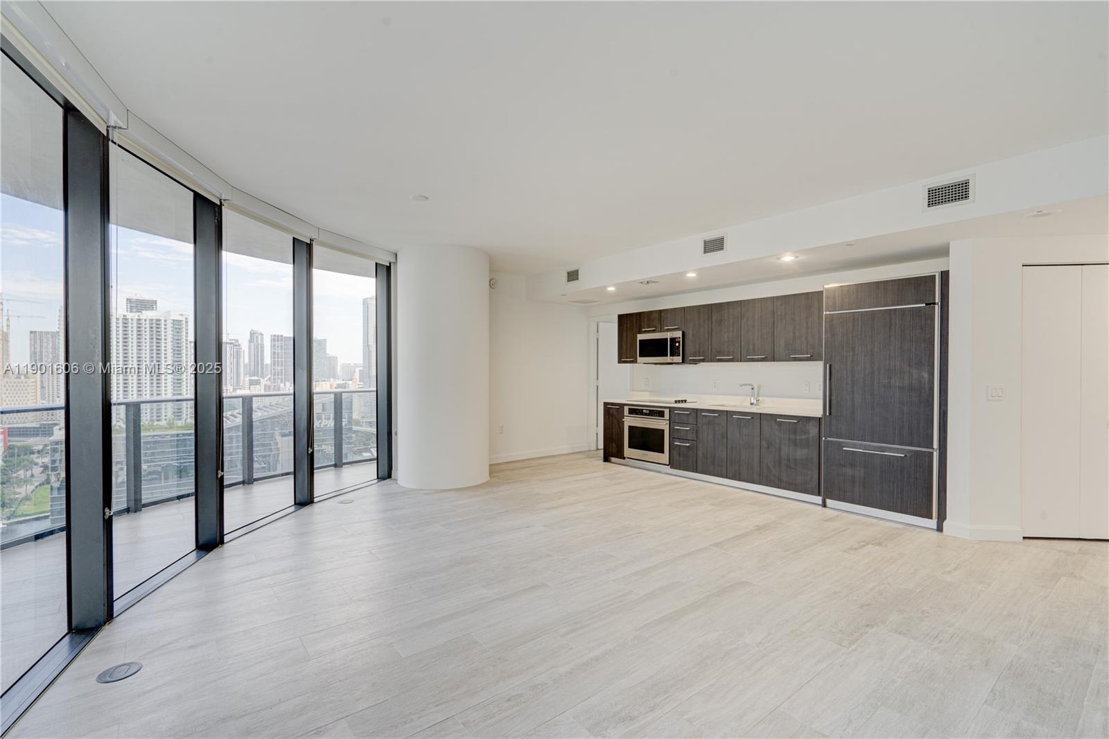 View photos, virtual tours, details... 45 SW 9th St 2408
