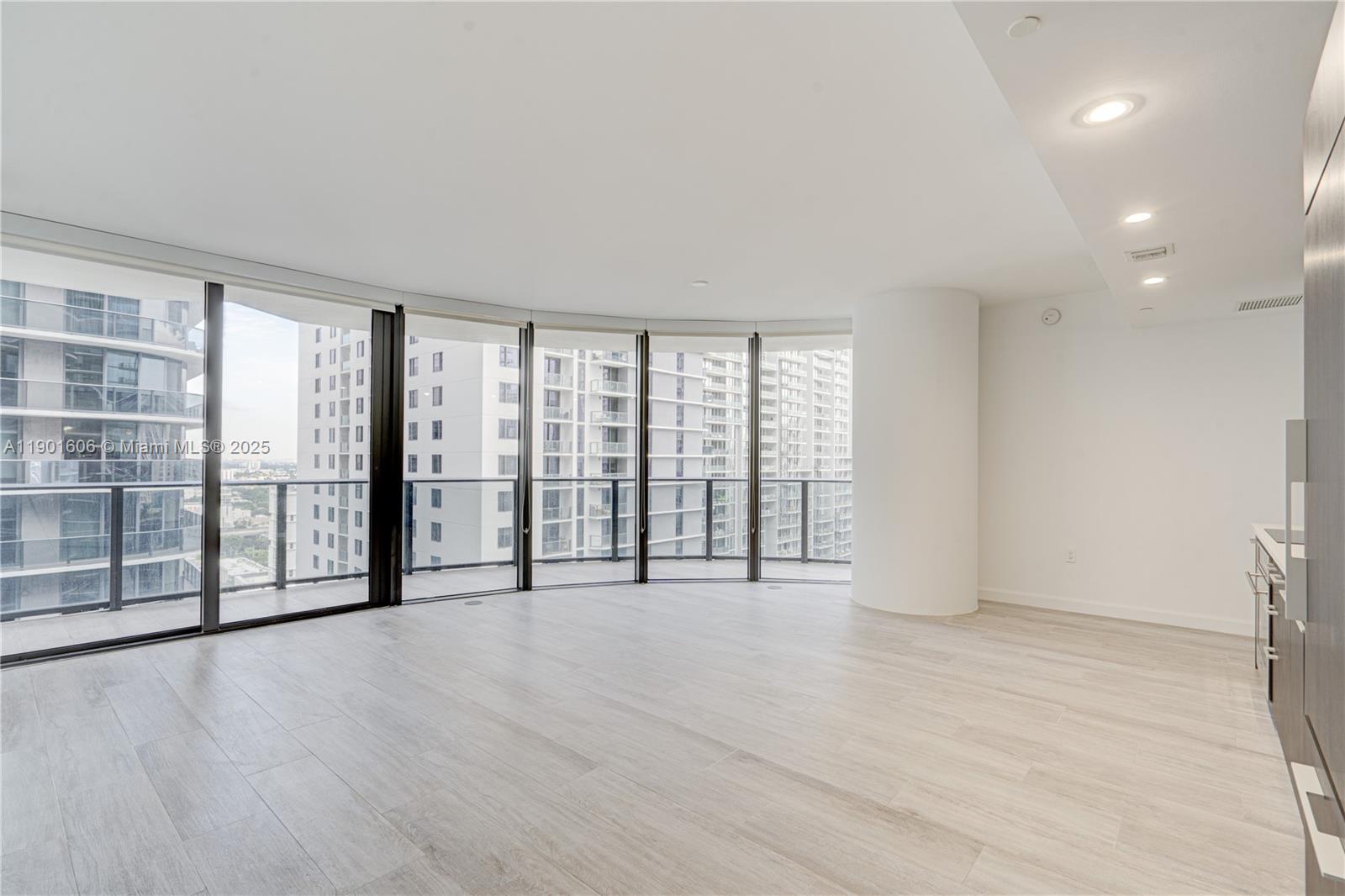 BRICKELL HEIGHTS EAST CON - Residential