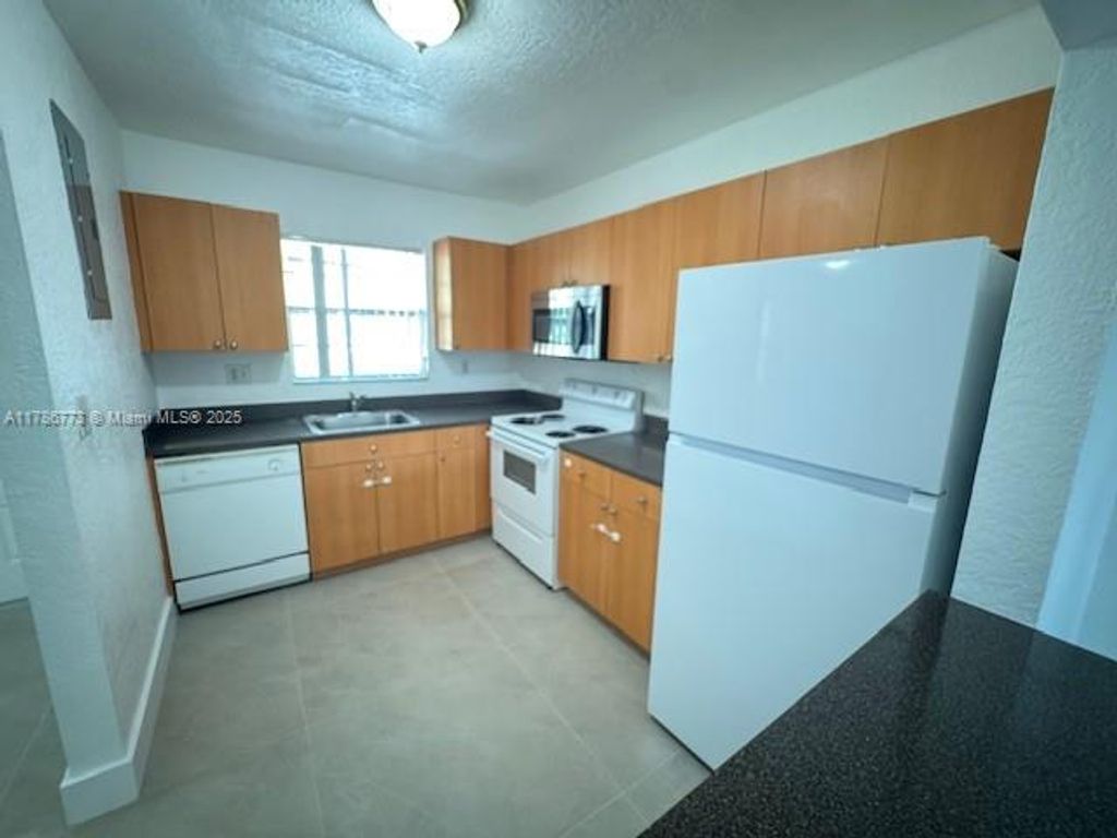 Photo of 4847 NW 9th Dr #4847, Plantation, FL 33317 (MLS # A11786773)