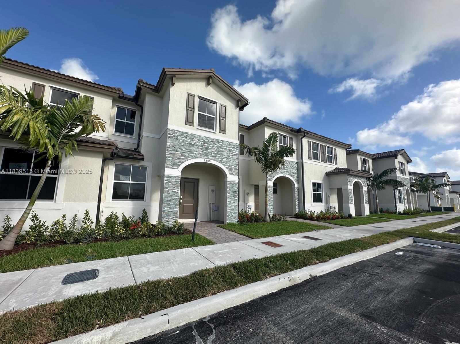 2800 SE 26th Ave 02800