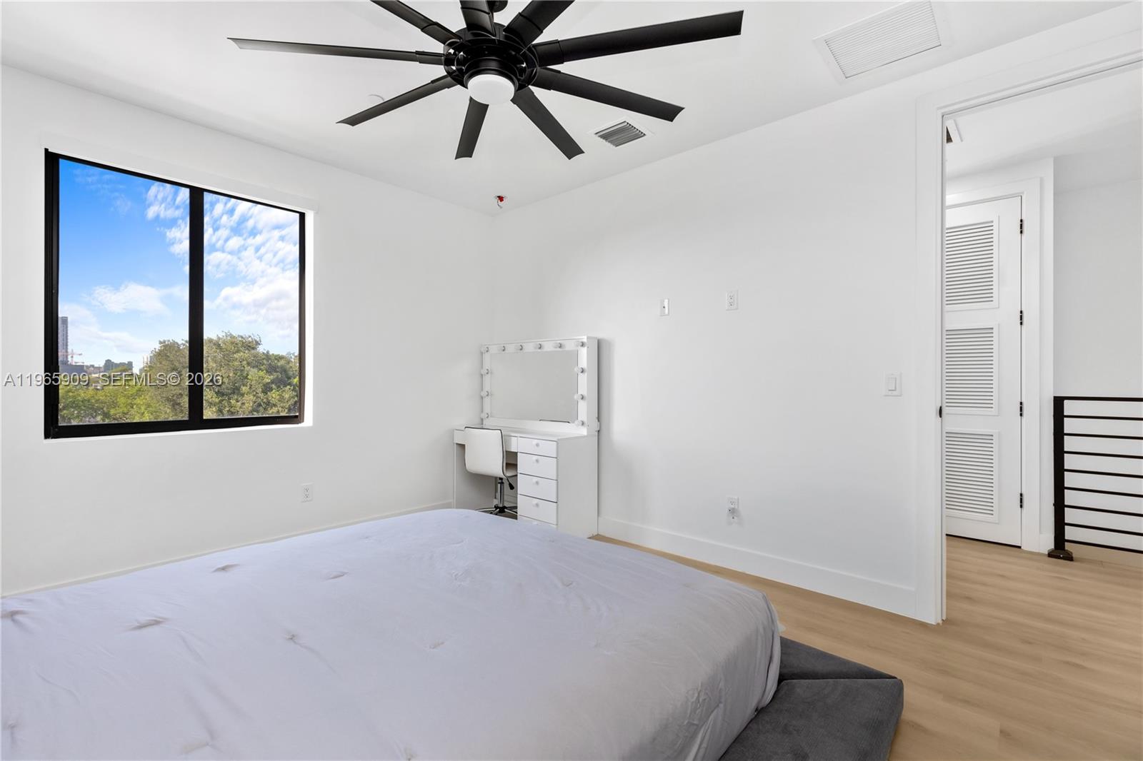 CROISSANT PARK - Residential