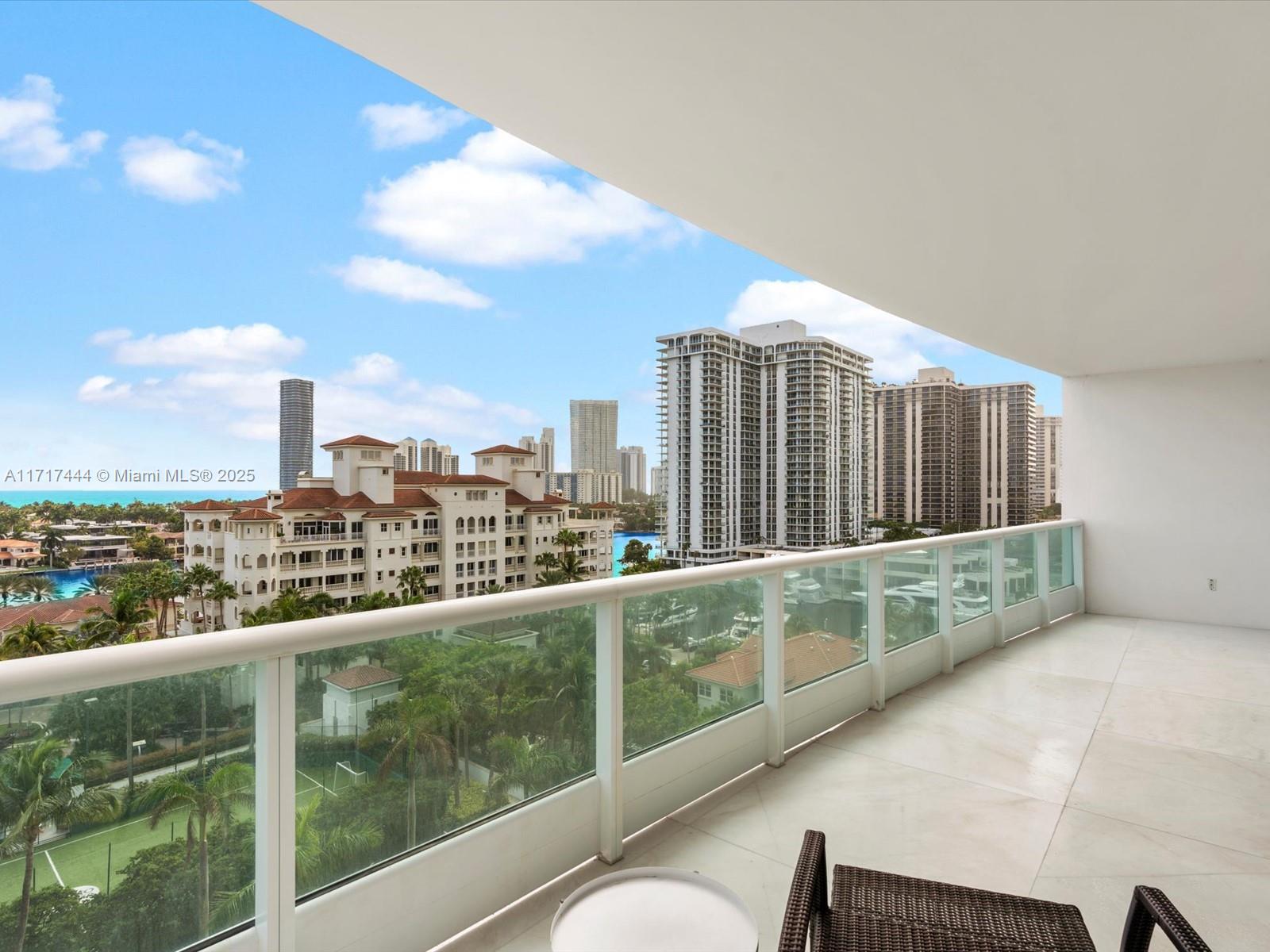 TOWERS OF PORTO VITA-SOUT - Residential
