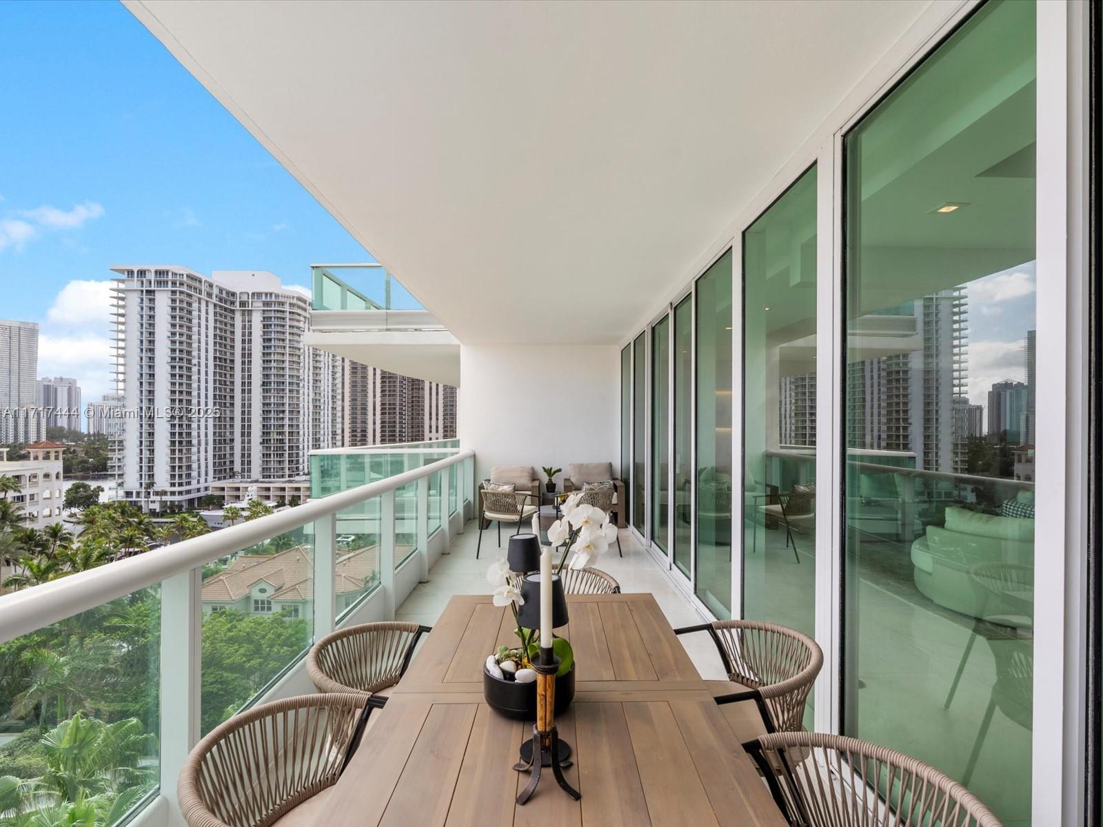 TOWERS OF PORTO VITA-SOUT - Residential