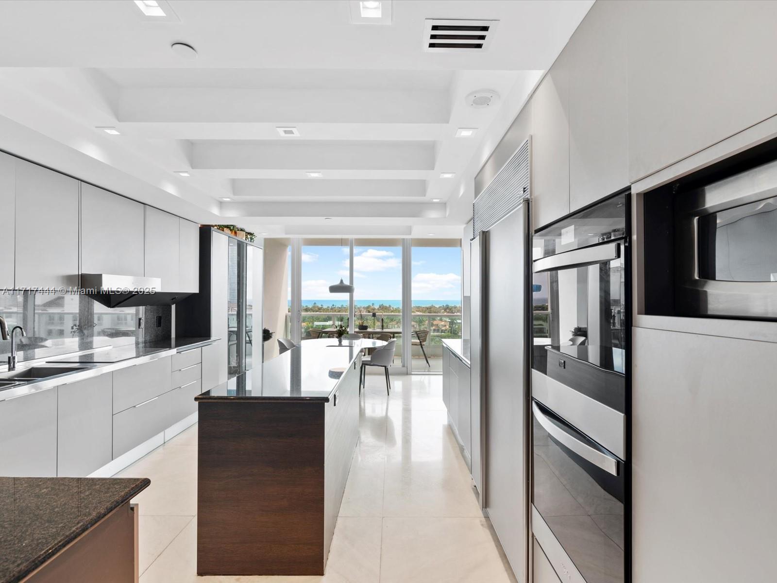 TOWERS OF PORTO VITA-SOUT - Residential
