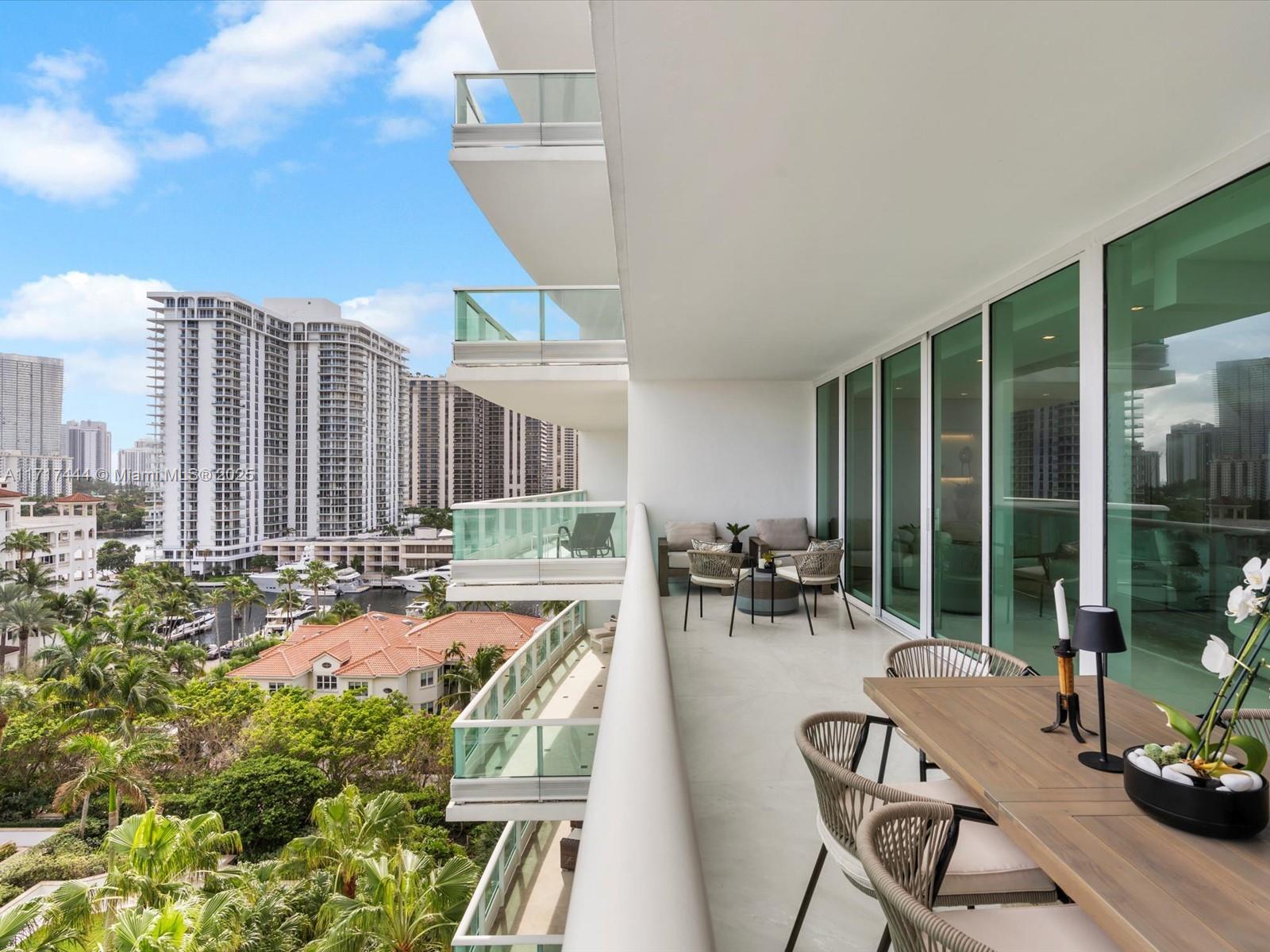 TOWERS OF PORTO VITA-SOUT - Residential