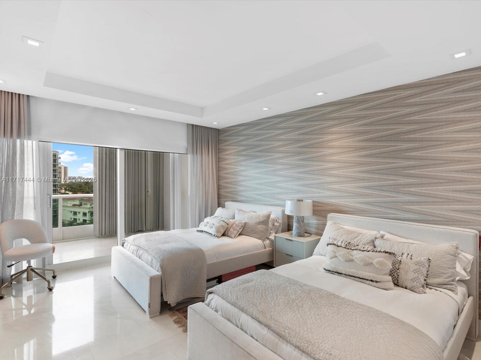 TOWERS OF PORTO VITA-SOUT - Residential