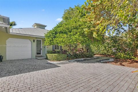 10530 SW 77th Ave 1 Pinecrest FL 33156