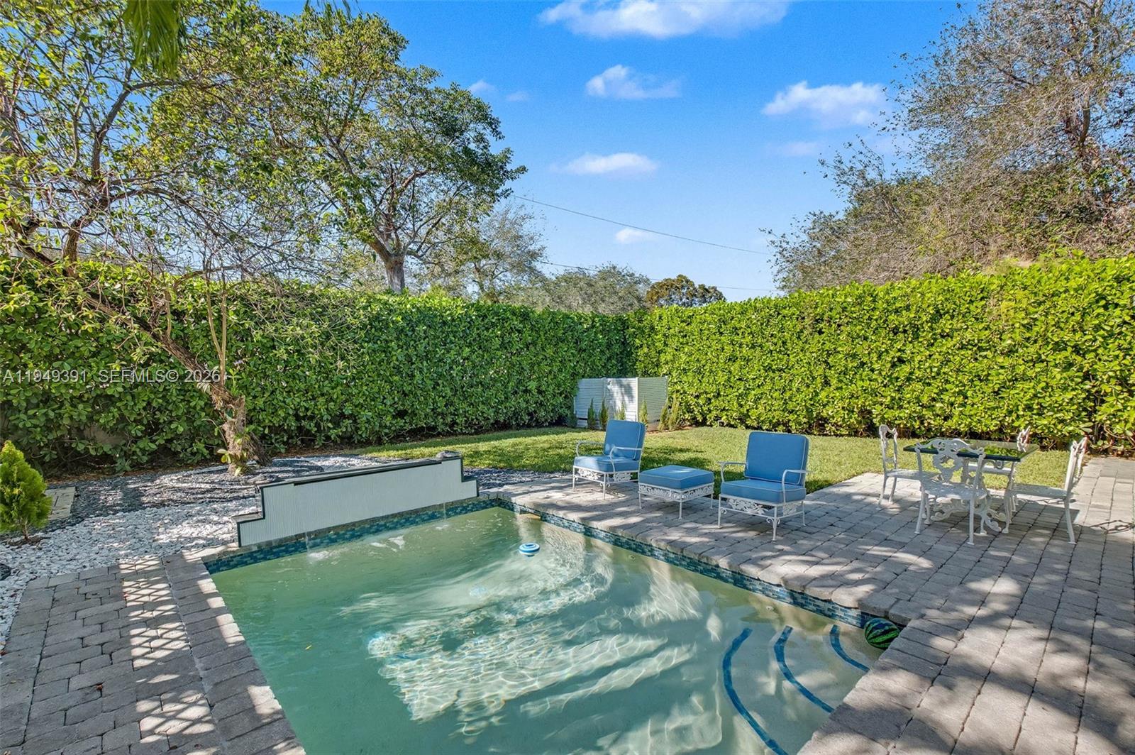 PINECREST COTTAGE VILLAS - Residential