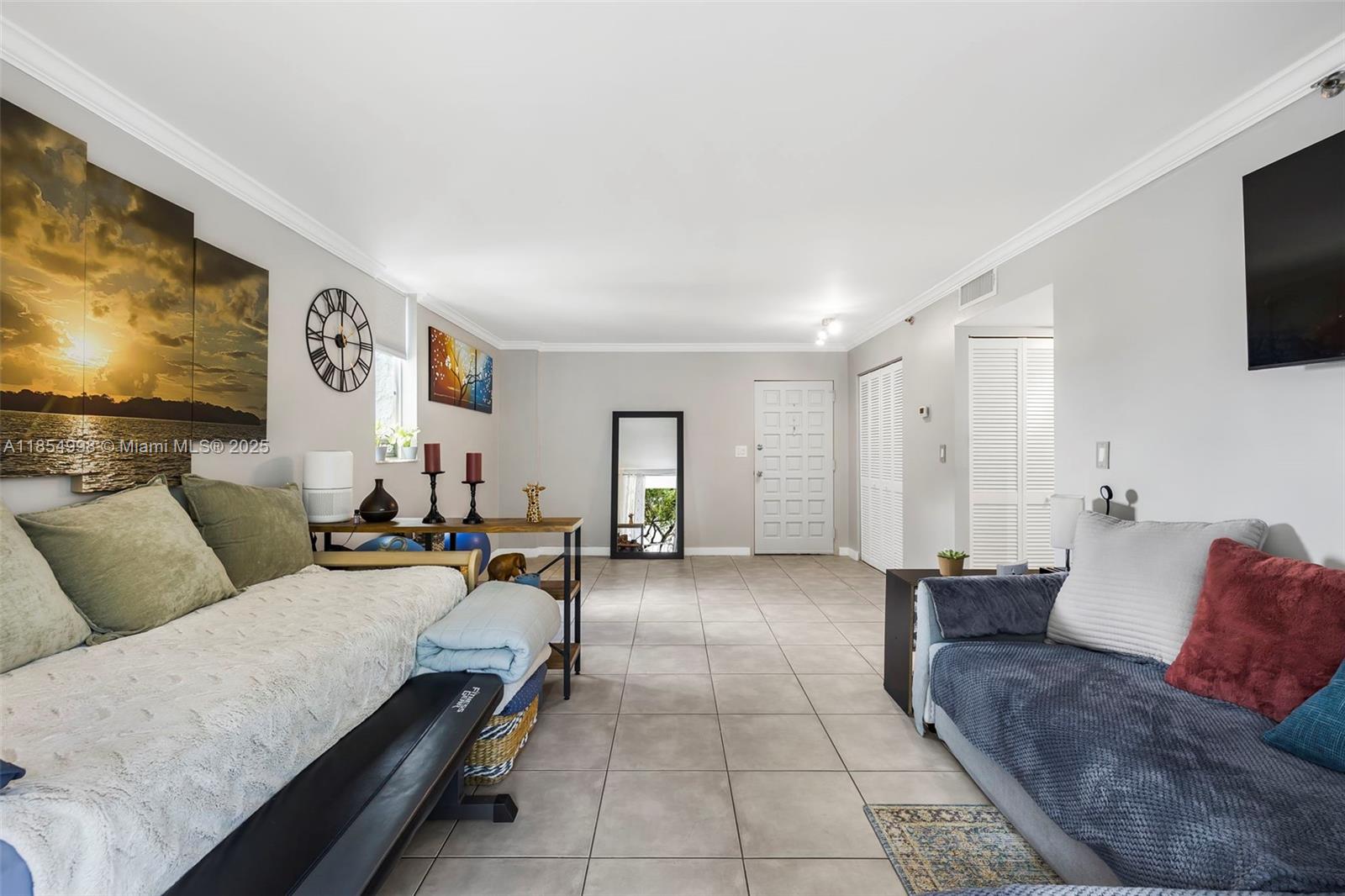 650 NE 64th St G304
