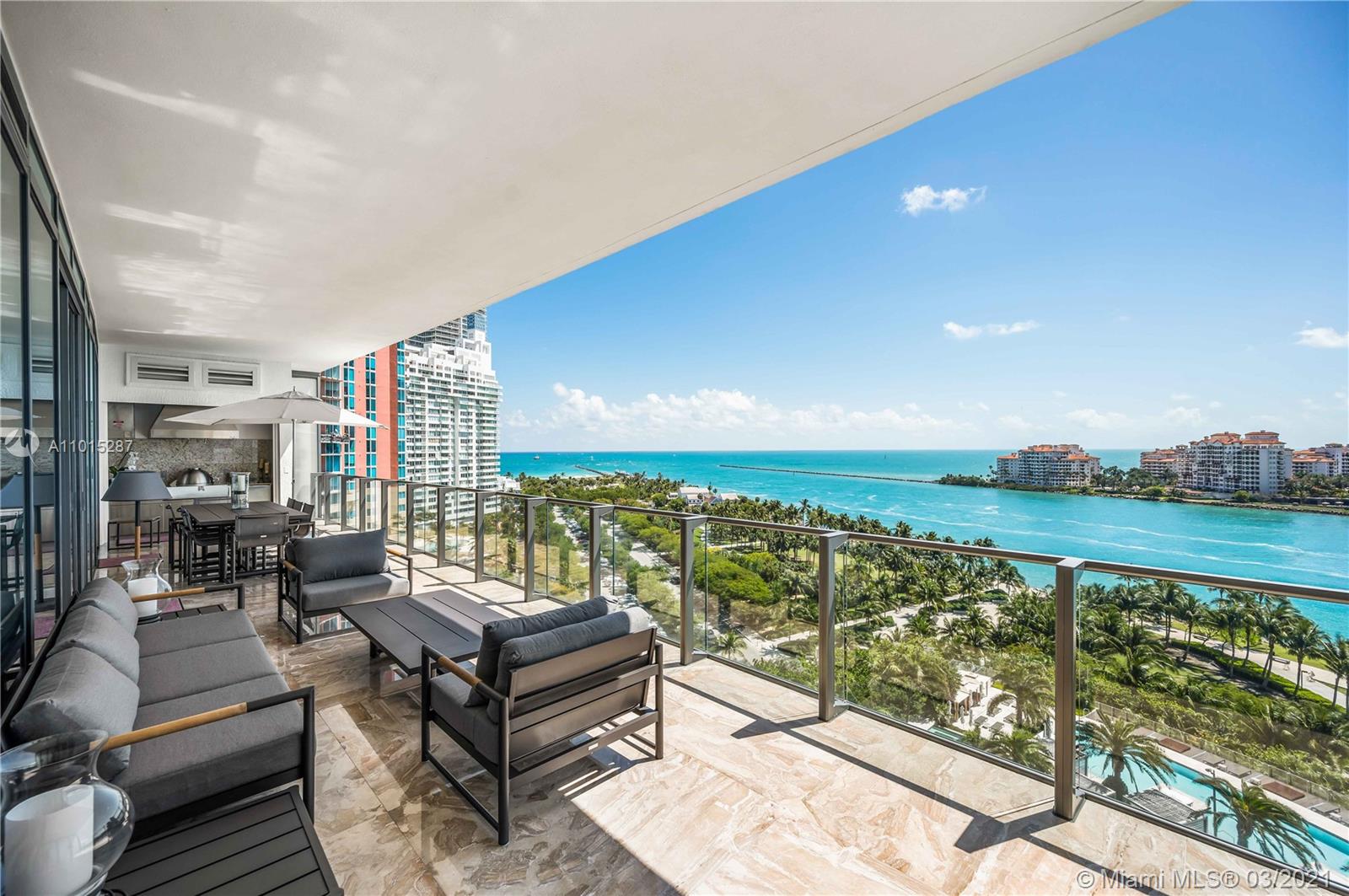 APOGEE CONDO - Residential