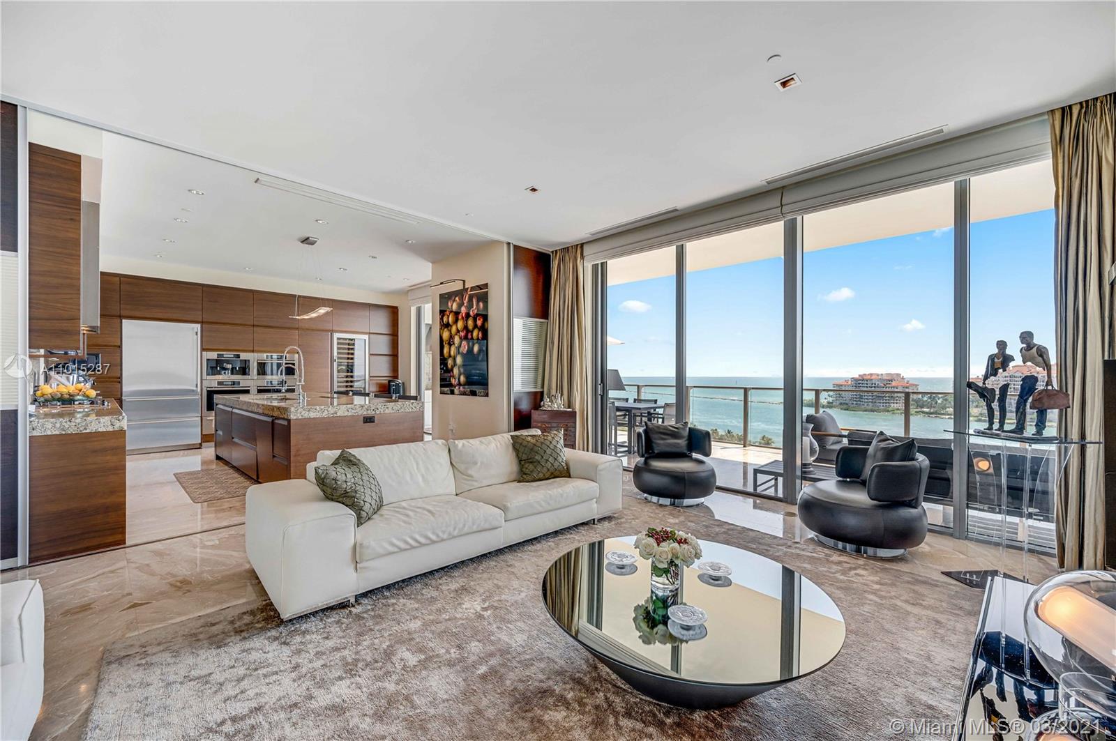 APOGEE CONDO - Residential