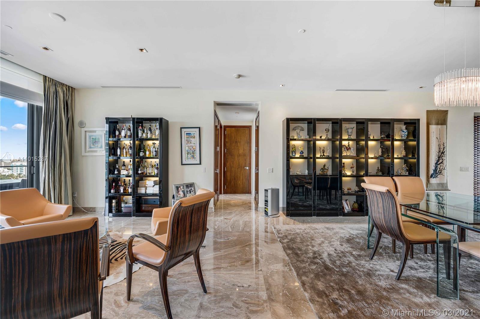 APOGEE CONDO - Residential