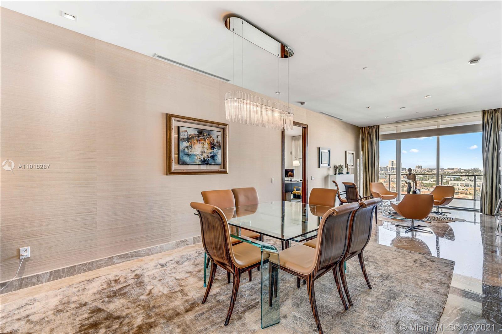 APOGEE CONDO - Residential