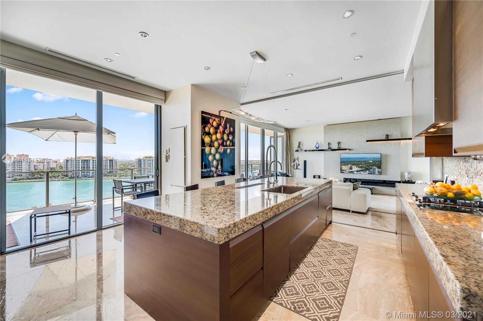 APOGEE CONDO - Residential