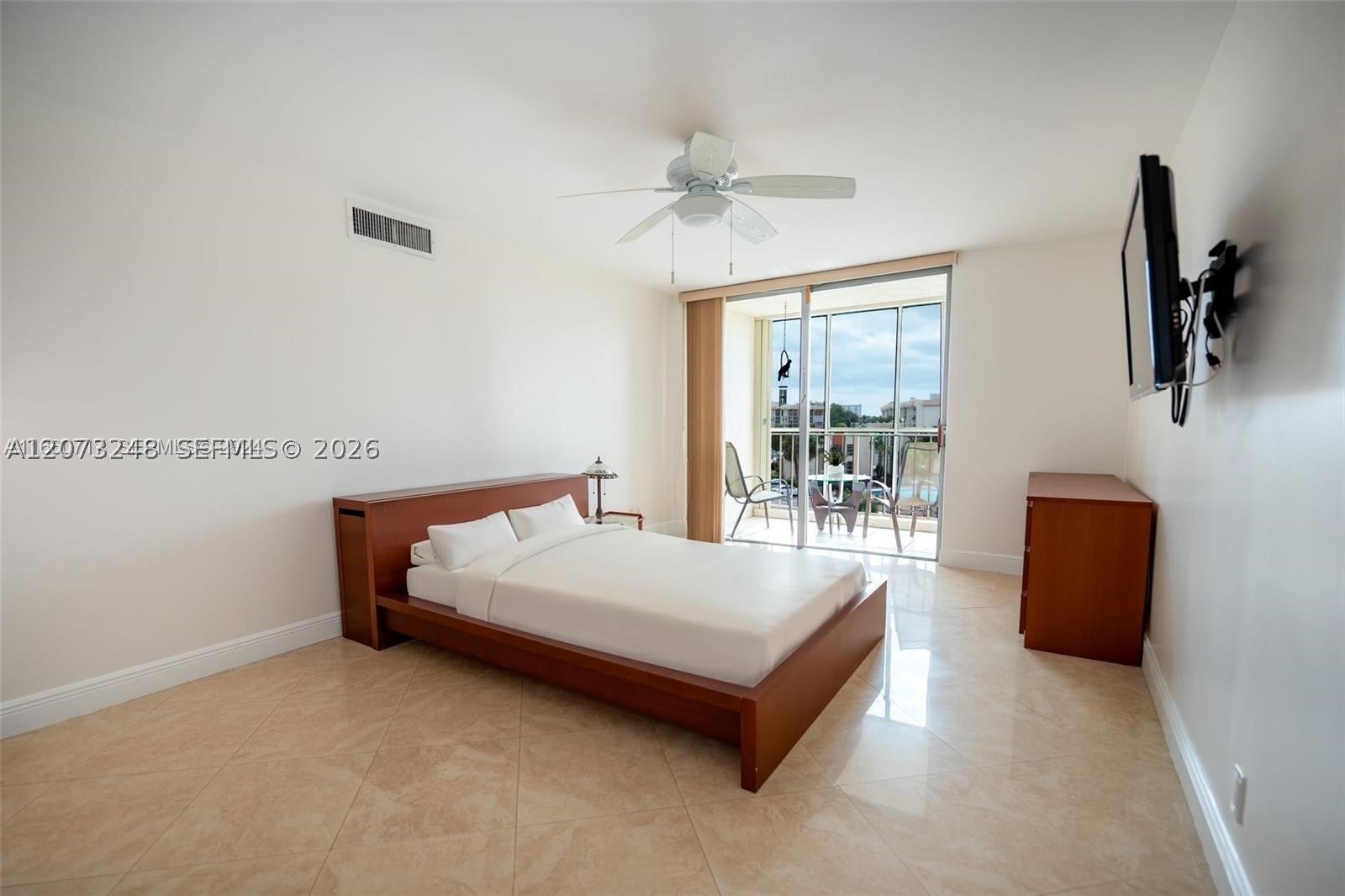 2000 Atlantic Shores Blvd 420