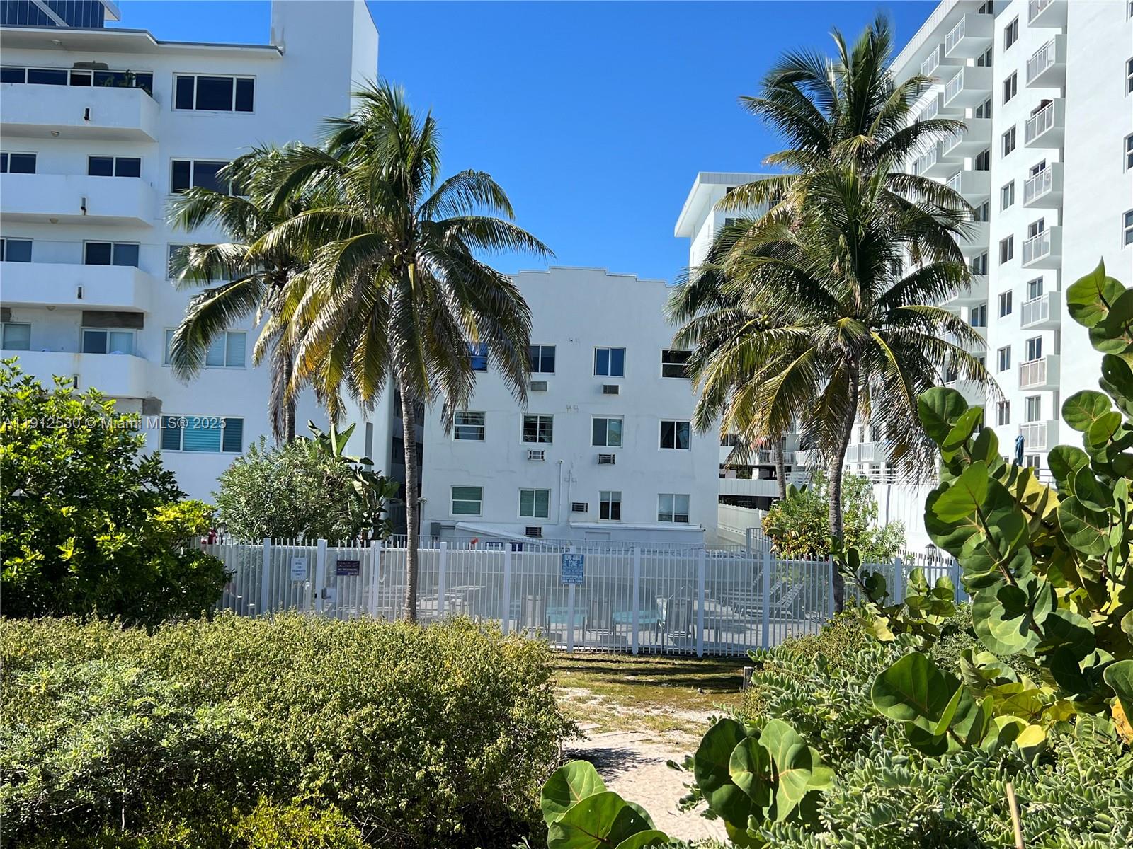 OCEAN WALK ON SOUTH BEACH - Residential
