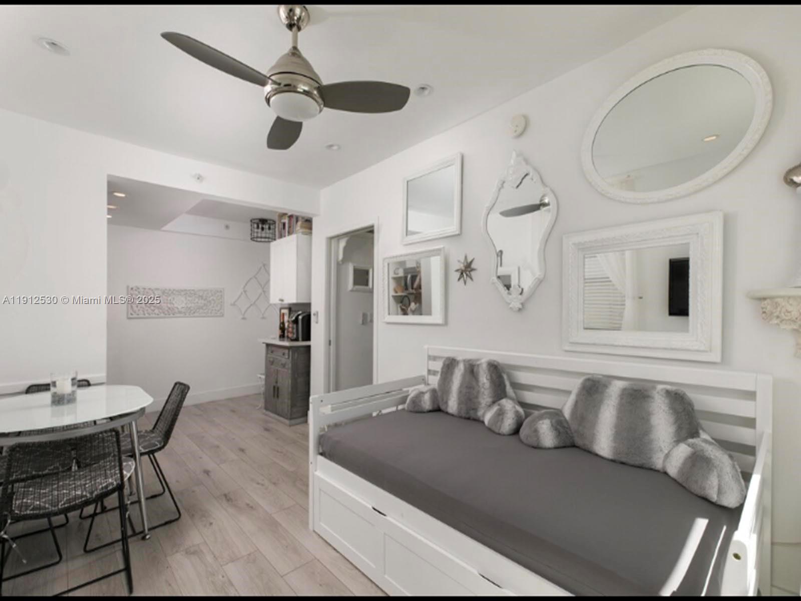 OCEAN WALK ON SOUTH BEACH - Residential