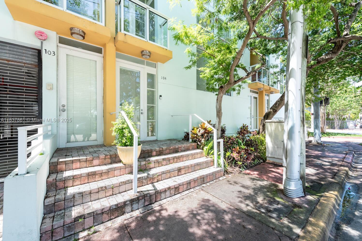 8041 Harding Ave 104