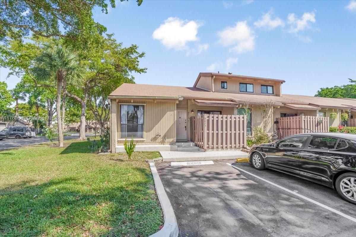 8035 SW 22nd Ct 8035