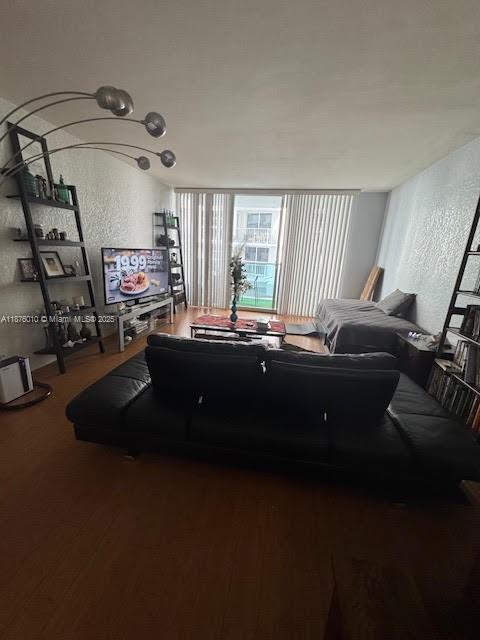 MIRADOR 1200 CONDO - Residential