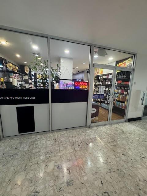 MIRADOR 1200 CONDO - Residential