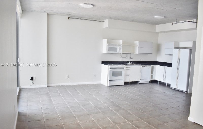 690 SW 1st Ct 2325