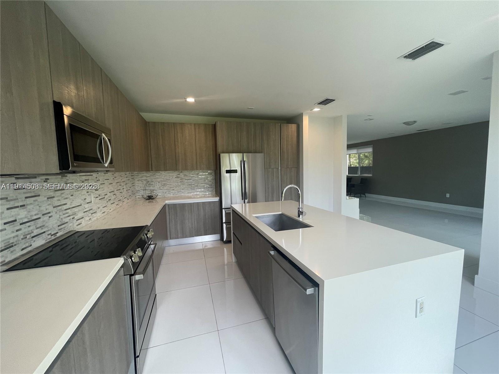 NEOVITA - Residential Lease