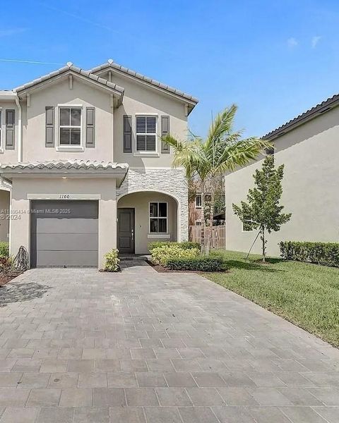 Photo of 1100 SE 26th Ter, Homestead, FL 33035 (MLS # A11890434)