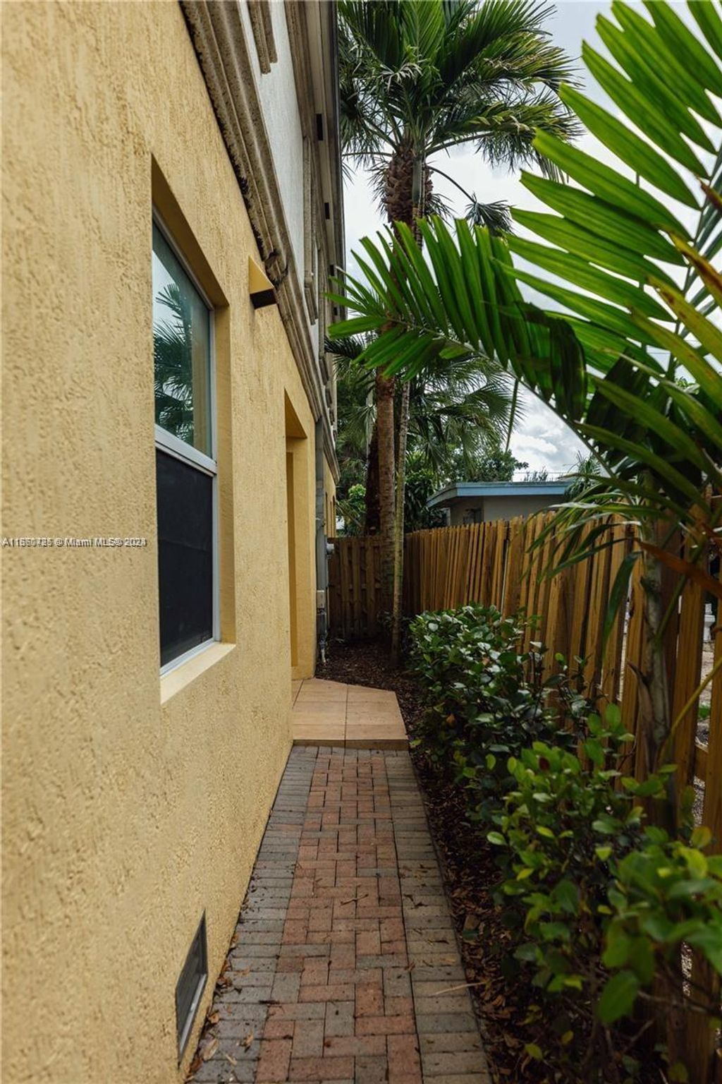 Photo of 212 SW 9th St #212, Fort Lauderdale, FL 33315 (MLS # A11660725)