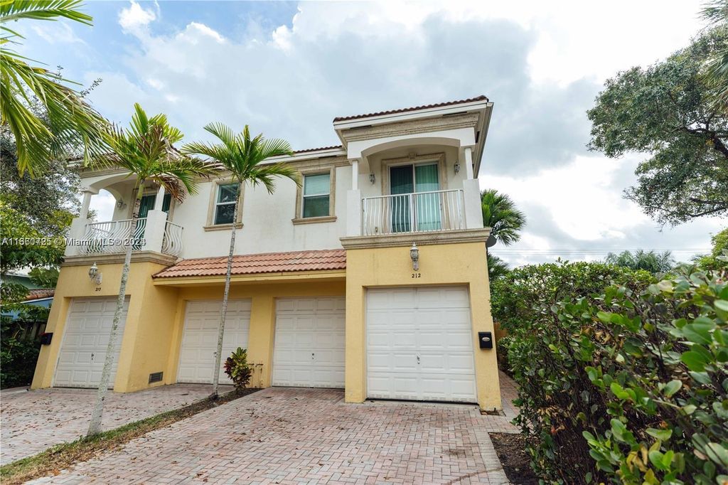 Photo of 212 SW 9th St #212, Fort Lauderdale, FL 33315 (MLS # A11660725)