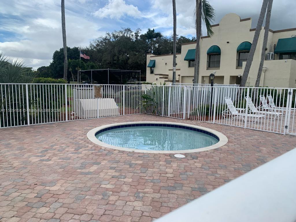 LIVE OAK CONDO ELEVEN - Residential Lease