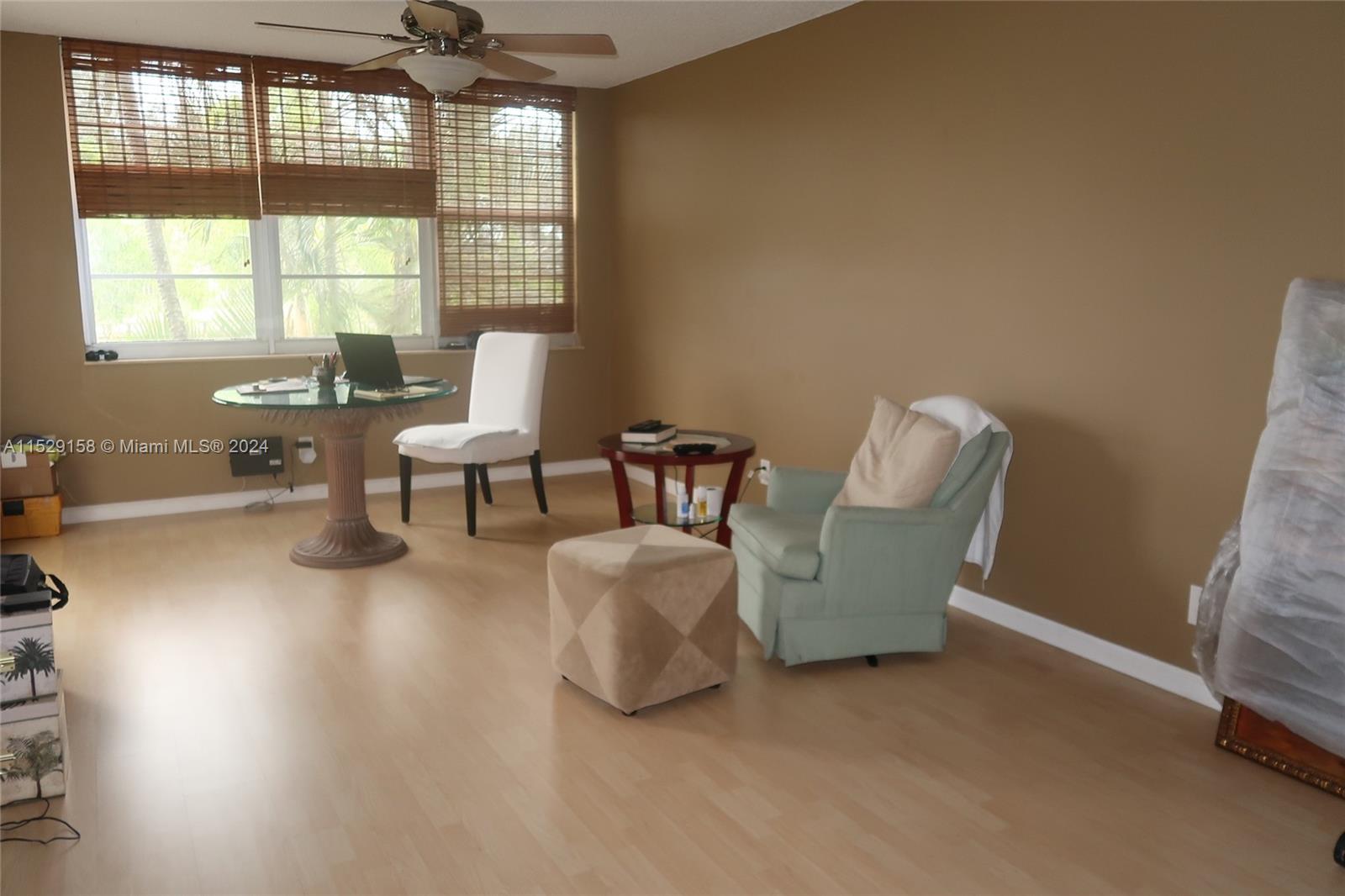 LIVE OAK CONDO ELEVEN - Residential Lease
