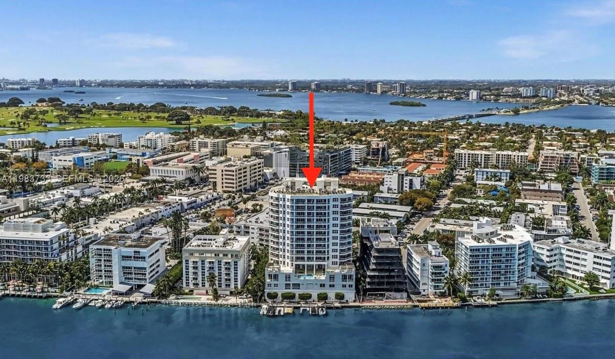 CARROLL WALK CONDO - Residential