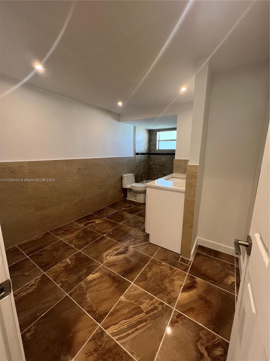 JADE WINDS GROUP ALLAMAND - Residential Lease