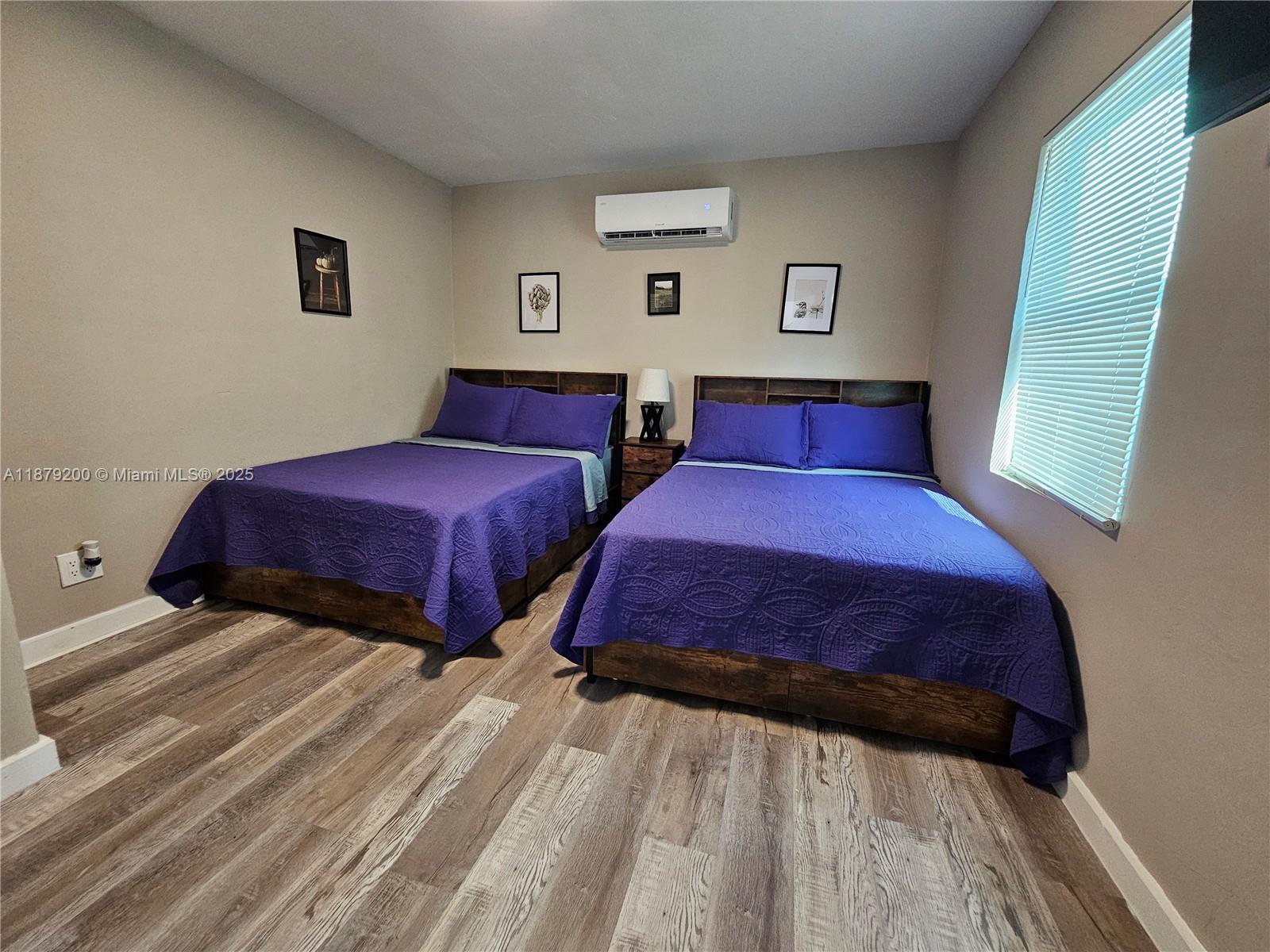LAWRENCE ESTATES LAND COS - Residential Lease