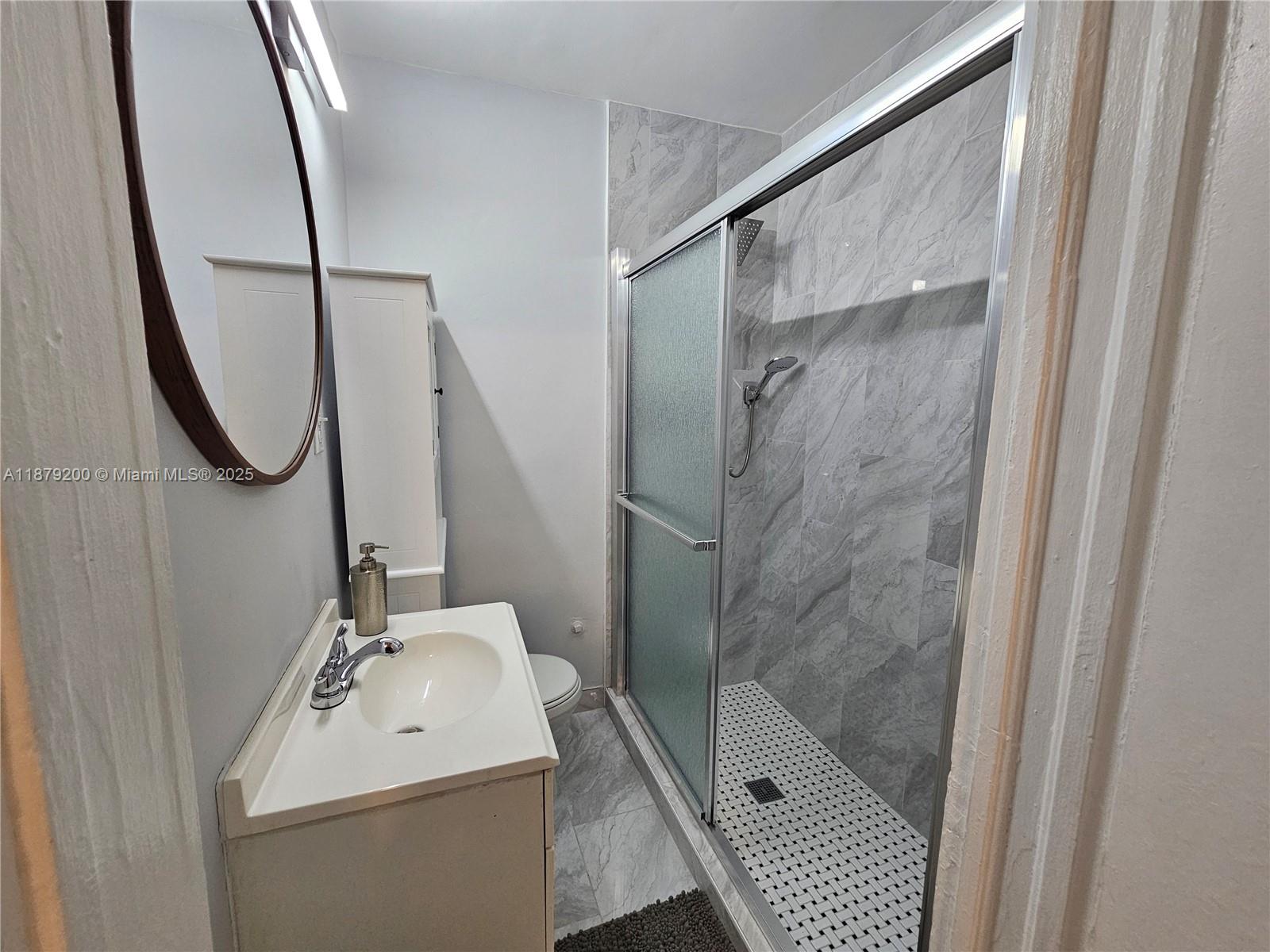 LAWRENCE ESTATES LAND COS - Residential Lease