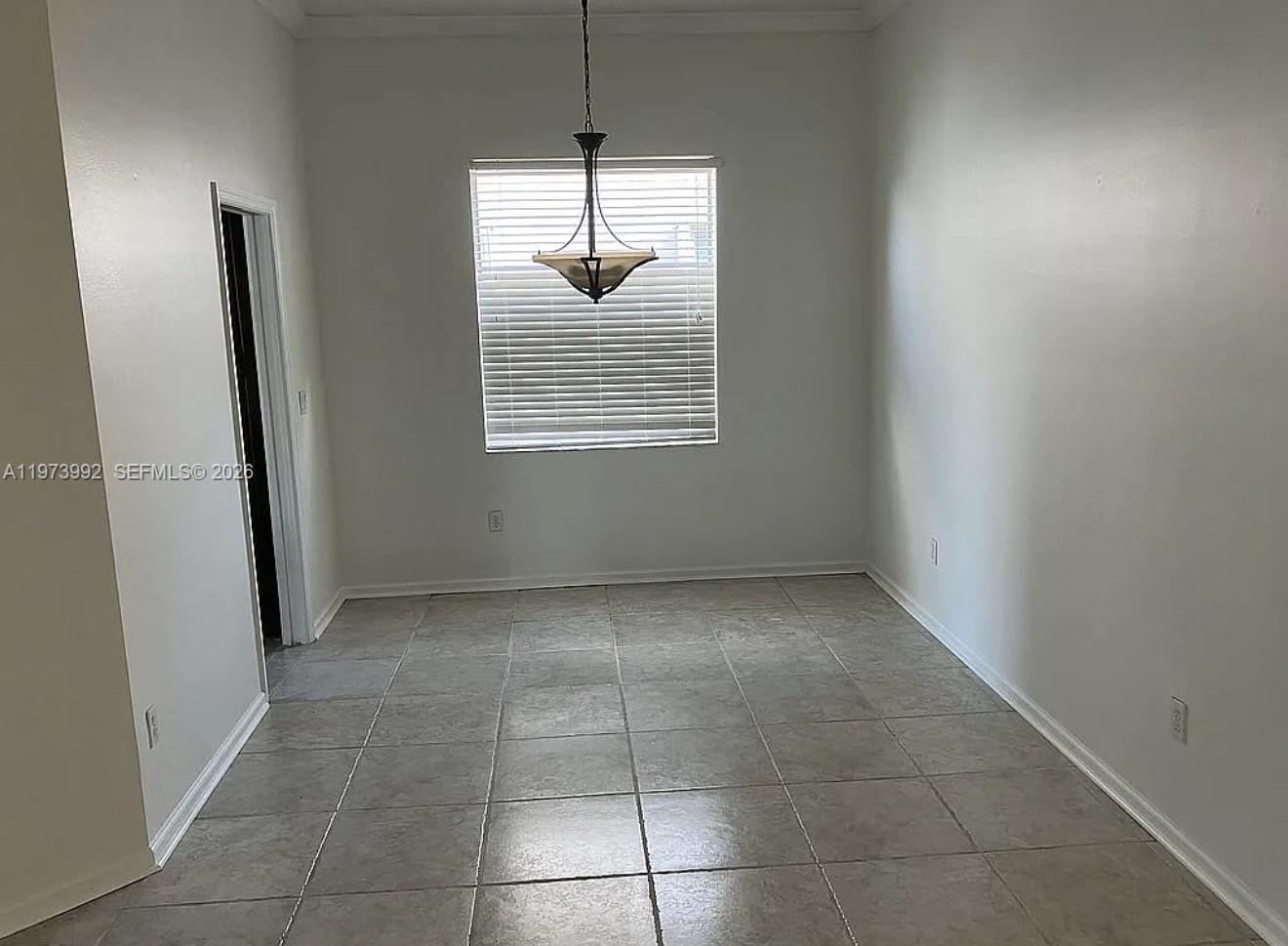 2385 SE 7th Pl, Homestead, FL, 33033/$479,000 2 2385 SE 7th Pl