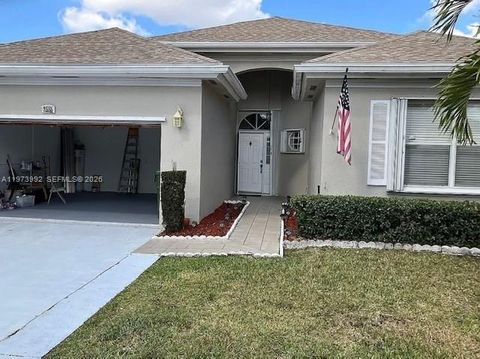 Photo of 2385 SE 7th Pl, Homestead, FL 33033 (MLS # A11973992)