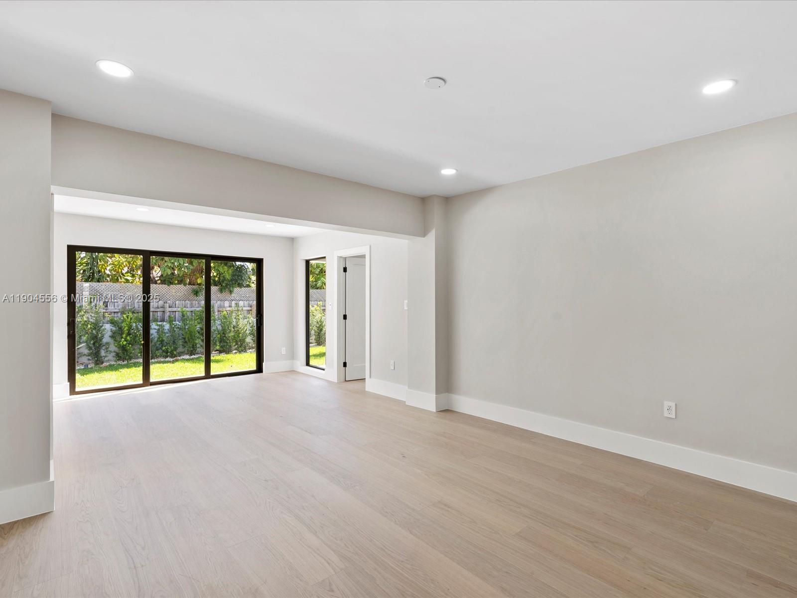 SEAWAY - Residential Lease