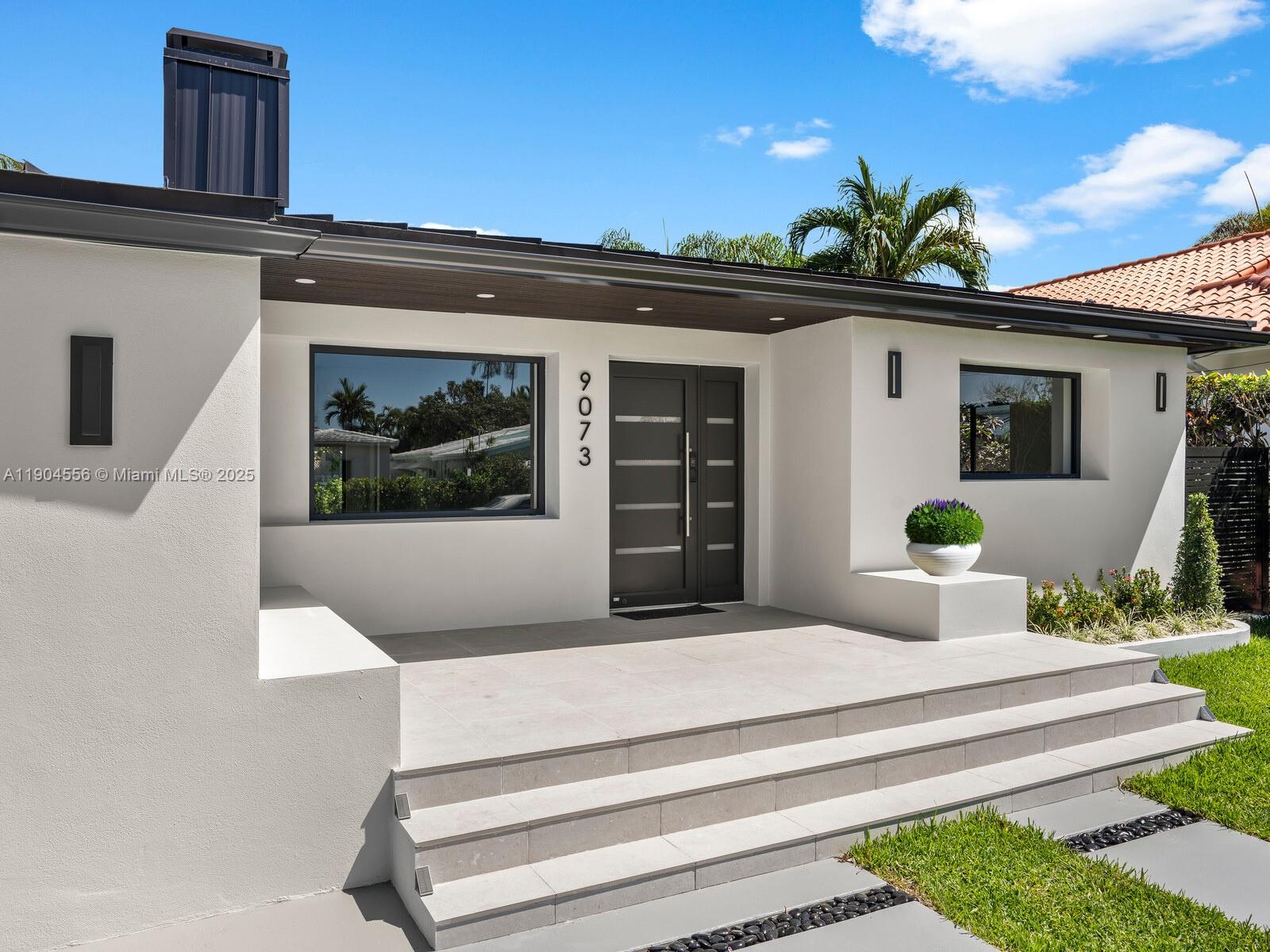 SEAWAY - Residential Lease