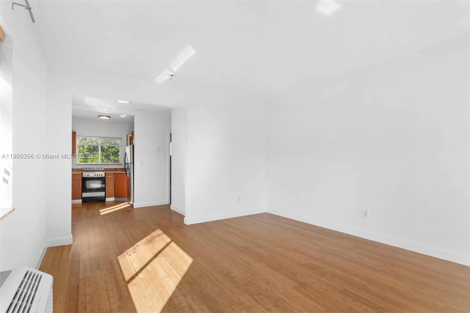 OCEAN BEACH ADDN NO 3 - Residential Lease