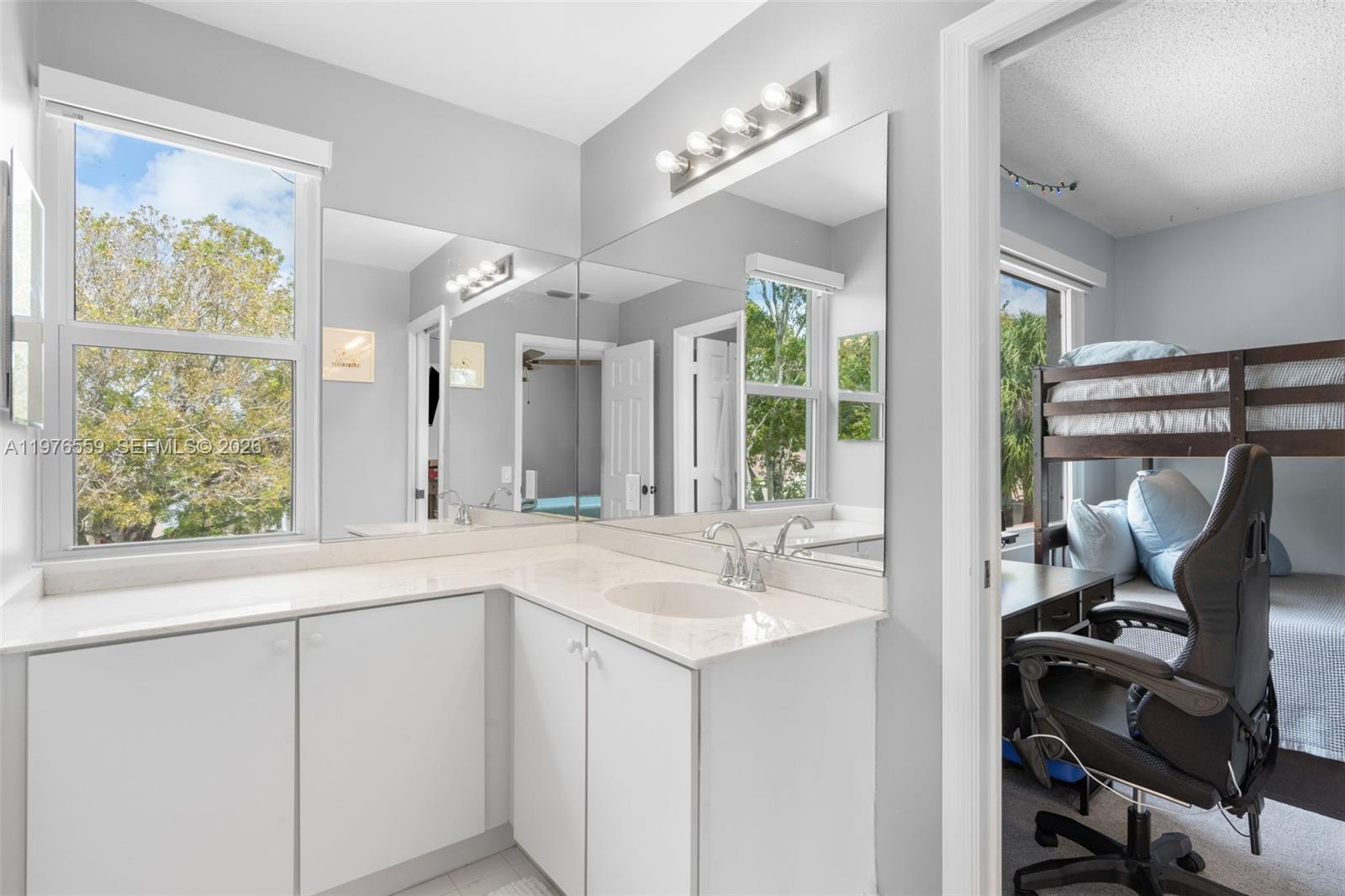 COCOBAY - Residential