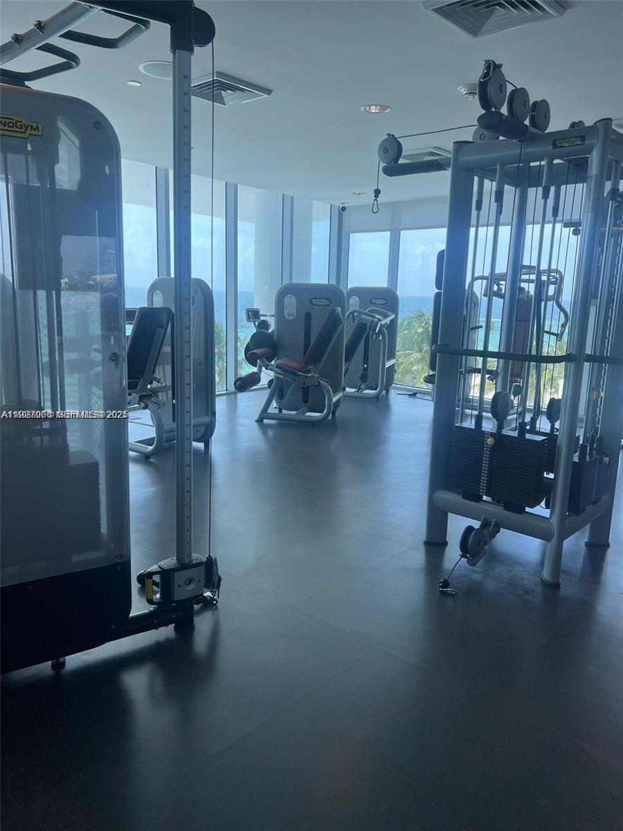 JADE BEACH CONDO - Residential Lease