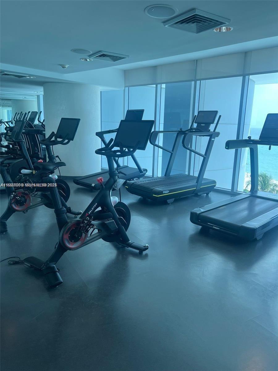 JADE BEACH CONDO - Residential Lease