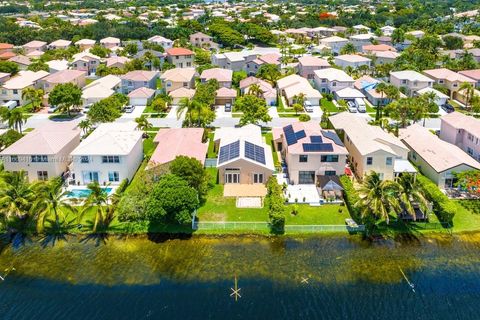 Single Family Residence in Miramar FL 17660 32nd St 3.jpg